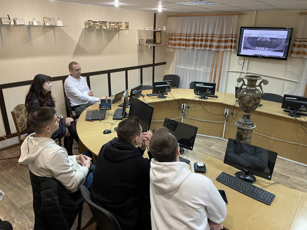 Відбулося друге засідання студентської наукової групи кафедри хірургічної стоматології та щелепно-лицевої хірургії